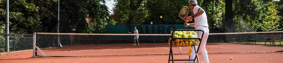 Tennisles.jpg