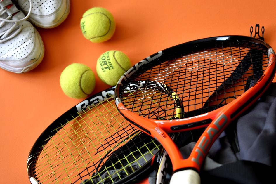 tennis-3554019_1920.jpg