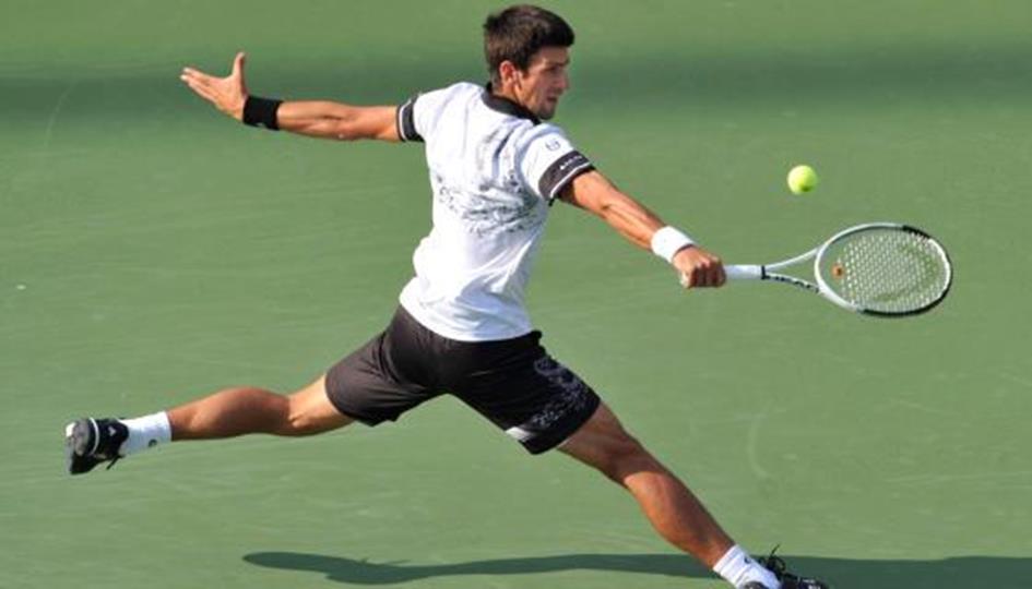 180089b_Tennis-Djokovic-visore-getty.jpg