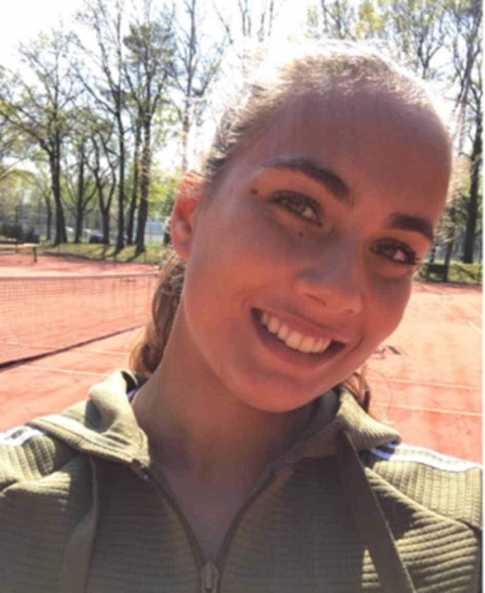 Naomi foto (1).png