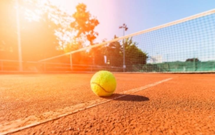 Tennis en zon.jpeg