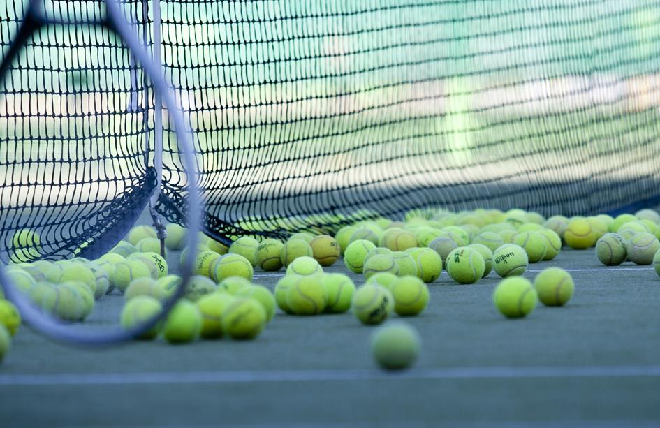 tennis-2100437.jpg